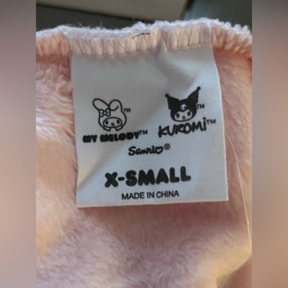 Sanrio Kuromi and My Melody Hearts Pink Hoodie XSmall NWT - Picture 11 of 12